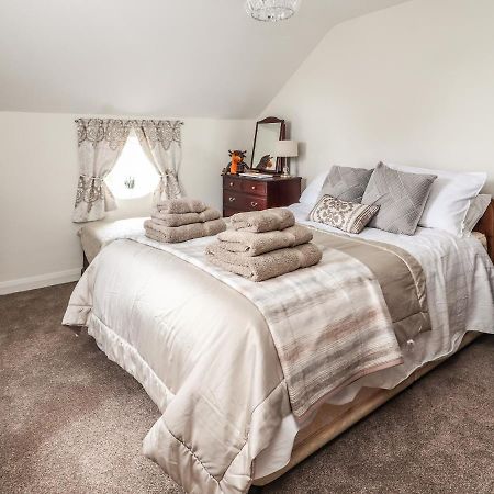 Springfield Cottage Рексем Екстер'єр фото