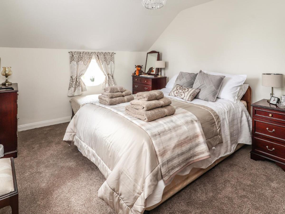 Springfield Cottage Рексем Екстер'єр фото