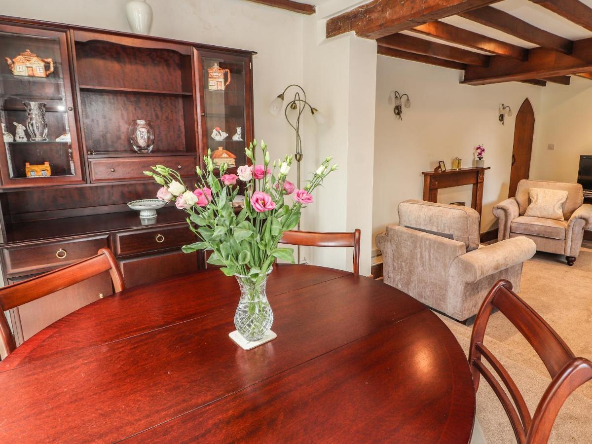 Springfield Cottage Рексем Екстер'єр фото